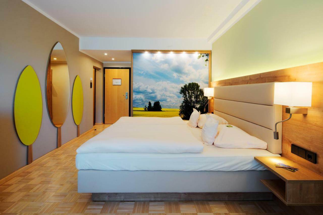 Bio-Seehotel Zeulenroda Esterno foto